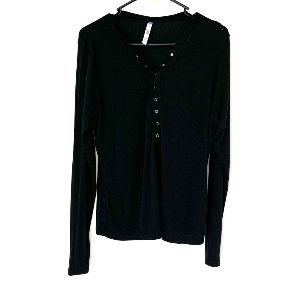Yitty women’s 2X thermal long sleeve shirt